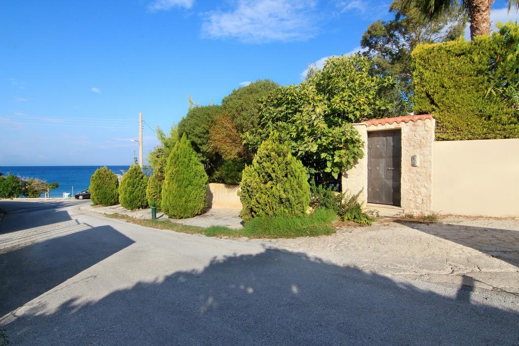 Luxury Villa Sea Melody Палеа-Фокеа Экстерьер фото